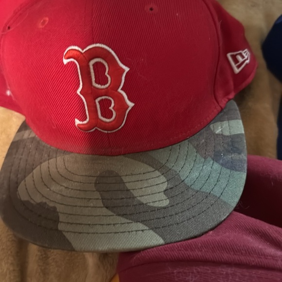 5 hats - Picture 5 of 6